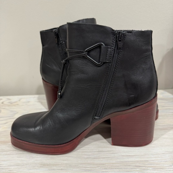 Kork-ease Mertle Black Leather Chunky Square Toe Block Heel Ankle Boots Sz 9.5 - Picture 10 of 15